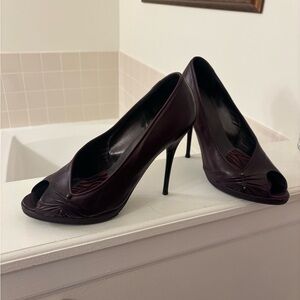 Georgina Goodman Architectural Purple Peep-Toe Heels